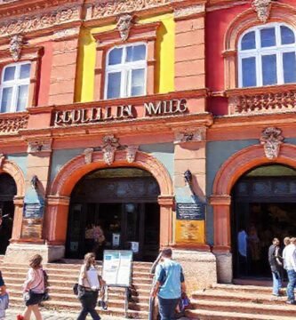 El museo gallego destaca con colorido