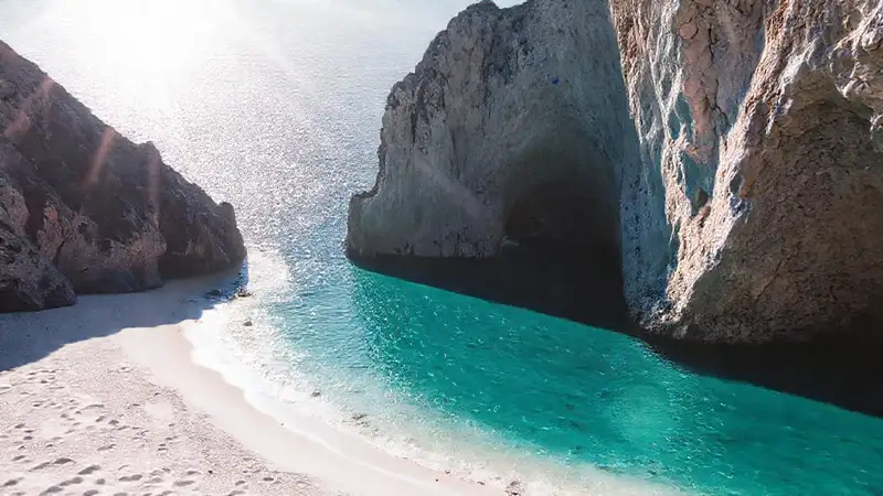 Las Cíes ofrecen playas serenas y misteriosas