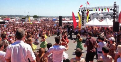 A Coruña celebra festivales vibrantes y alegres
