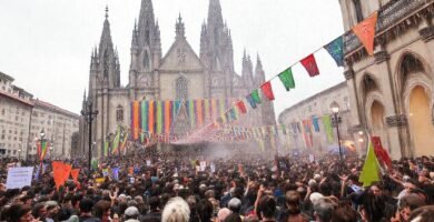 Santiago celebra un festival botafumeiro vibrante