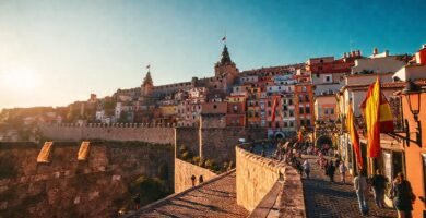Ciudad medieval hermosa y turística