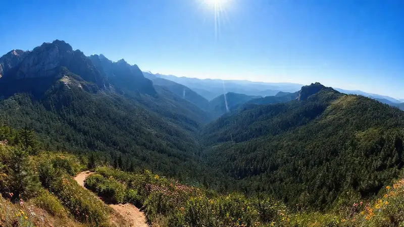 Serra da Enciña da Lastra ofrece vistas panorámicas impresionantes