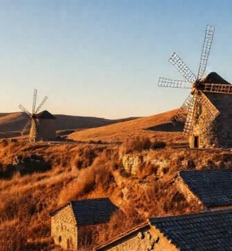 Galicia rural irradia encanto y luz dorada