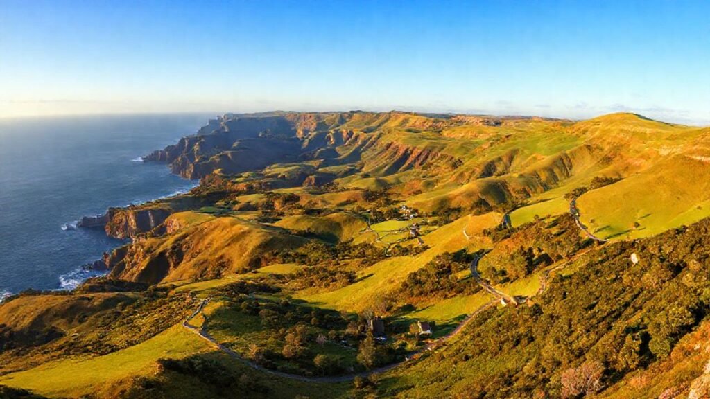 Un paisaje costero impresionante y sereno