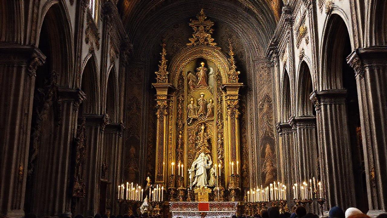 La iglesia de Santiago de Compostela era solene y restaurada