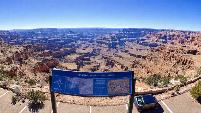 Canto del cañón, vista panorámica soleada