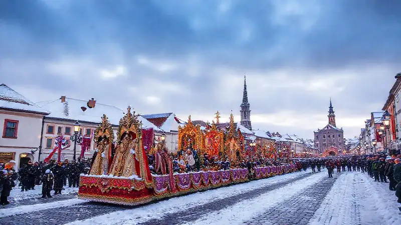 Semana Santa brilló en invierno