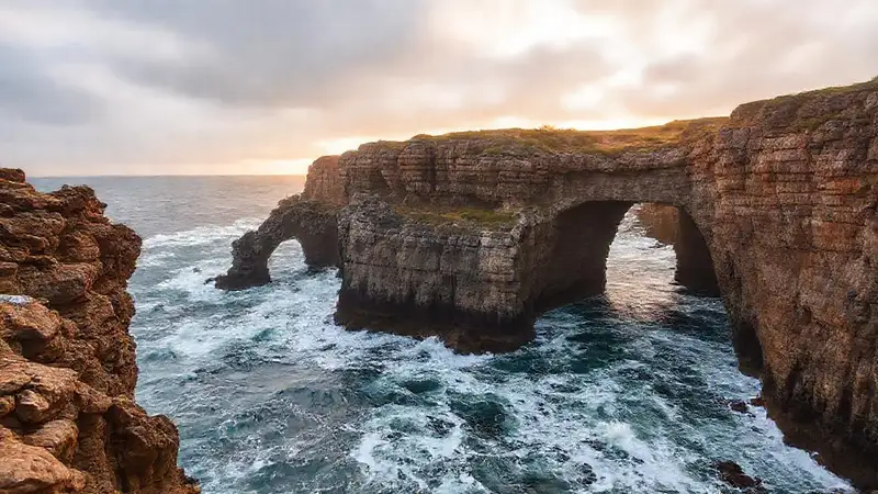 Galicia imponente: costa antigua y serena
