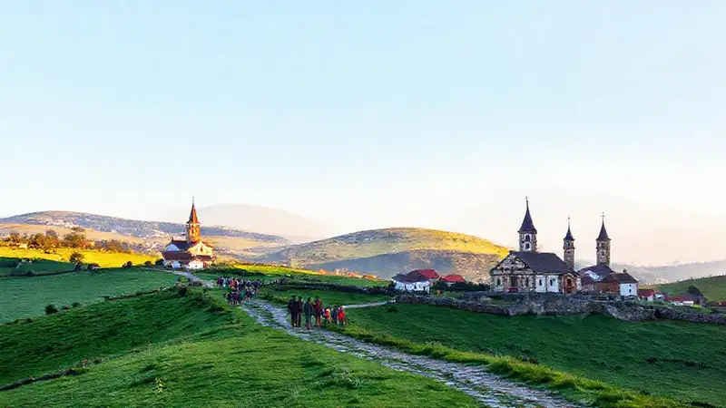 Galicia es belleza rural y espiritual