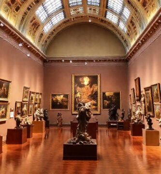 El museo de Santiago exhibe arte galego cautivador