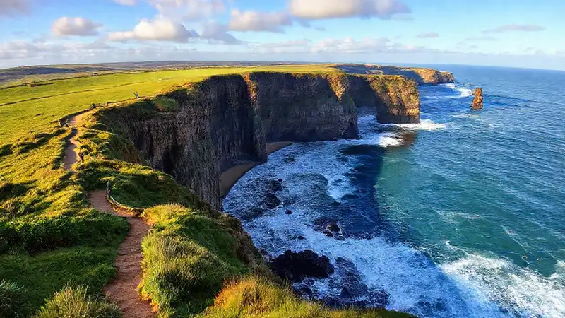 Las costas ofrecen vistas espectaculares y aventuras