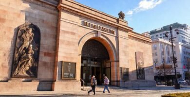 El museo invita a Santiago con luz