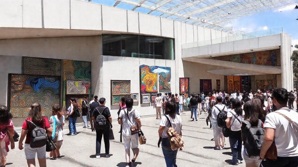 Santiago exhibe arte vibrante y moderno