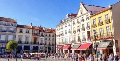 Pontevedra ofrece un ambiente turístico alegre