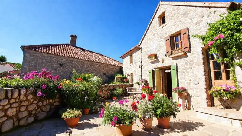 Galicia ofrece casas rurales soleadas y acogedoras