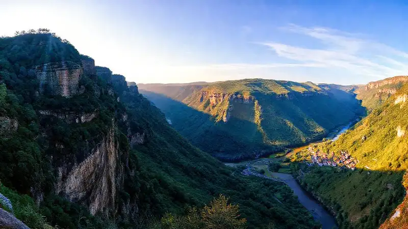 Ribeira Sacra ofrece vistas impresionantes y coloridas