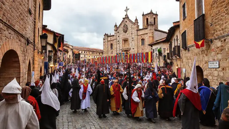 Un peregrino vio una procesión medieval