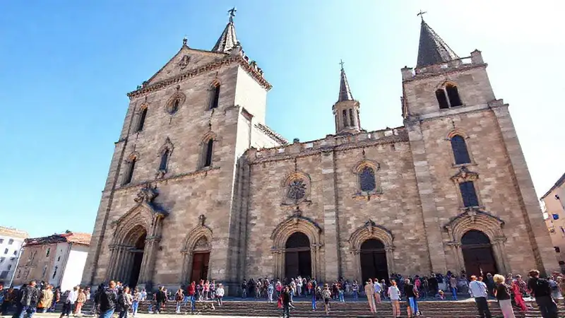 Las iglesias románicas de A Coruña brillan